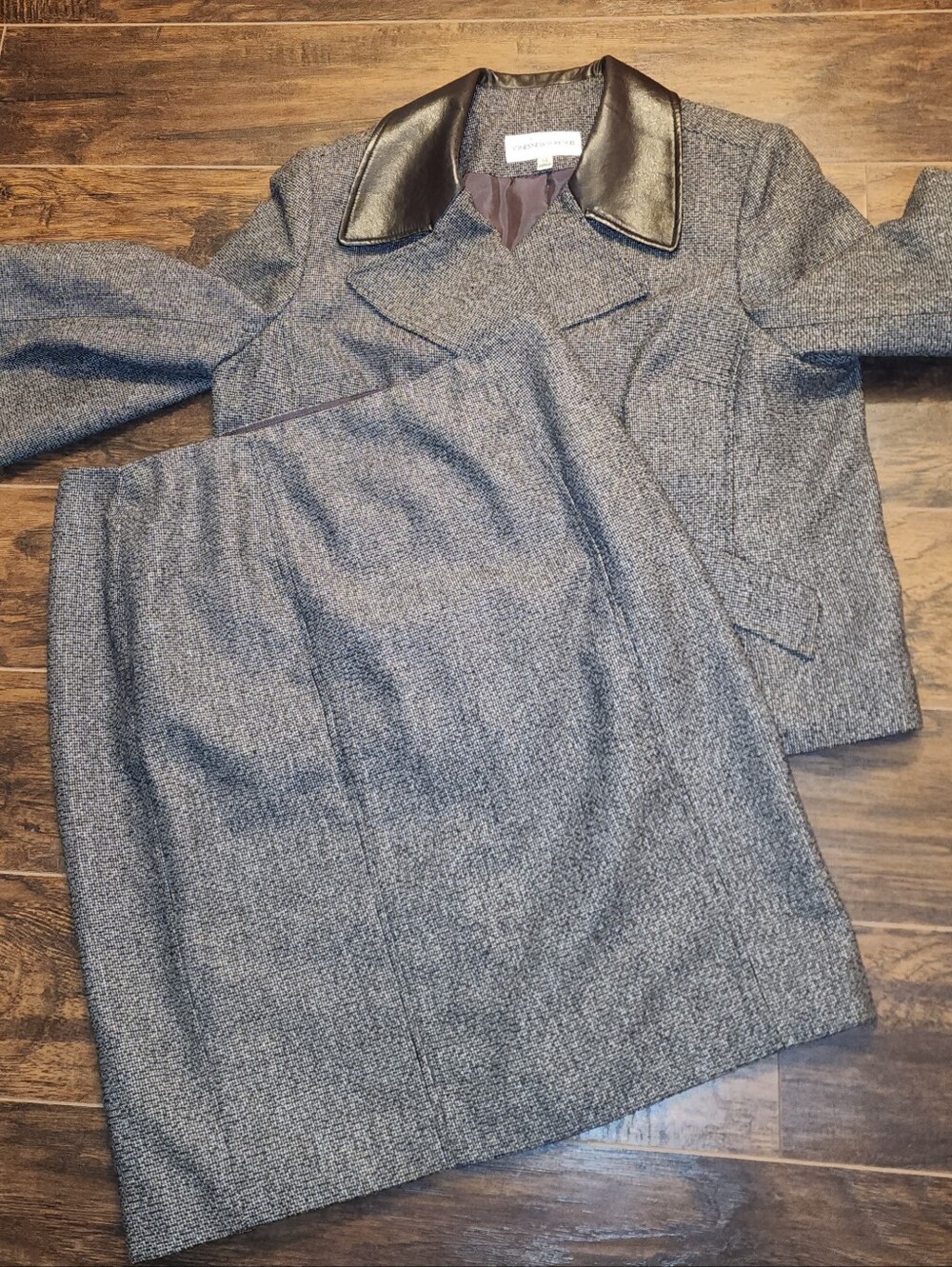 Jones New York 2 Piece Skirt & Jacket